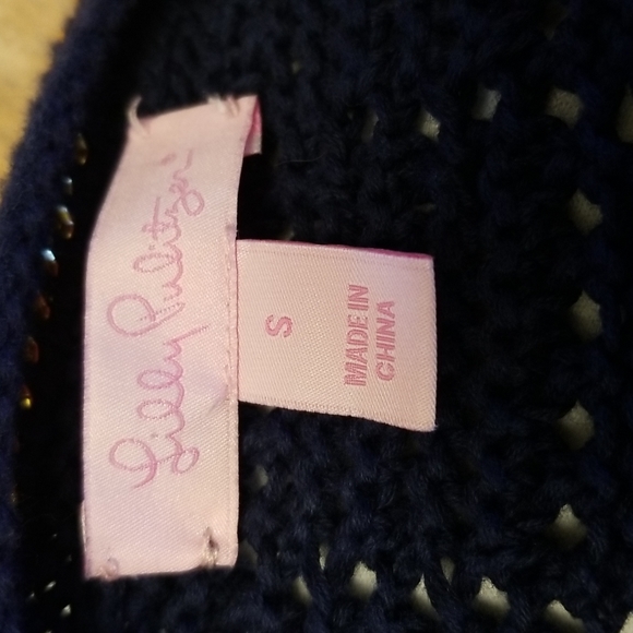 Lilly Pulitzer blue sweater accented with golden chain Details. Size Small - Picture 9 of 12